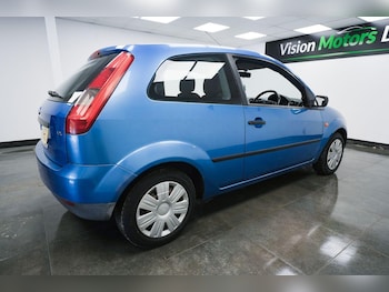 Used Ford Fiesta 2004 for sale - 78797148: Photo