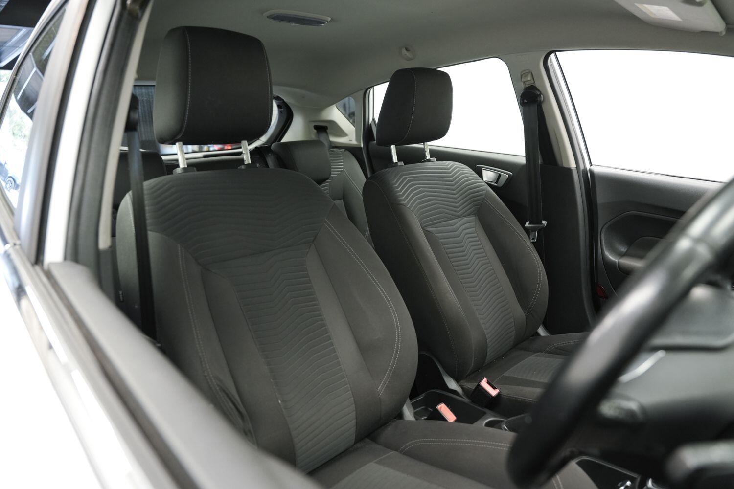 Used Ford Fiesta 2015 for sale - 76361483: Photo 9