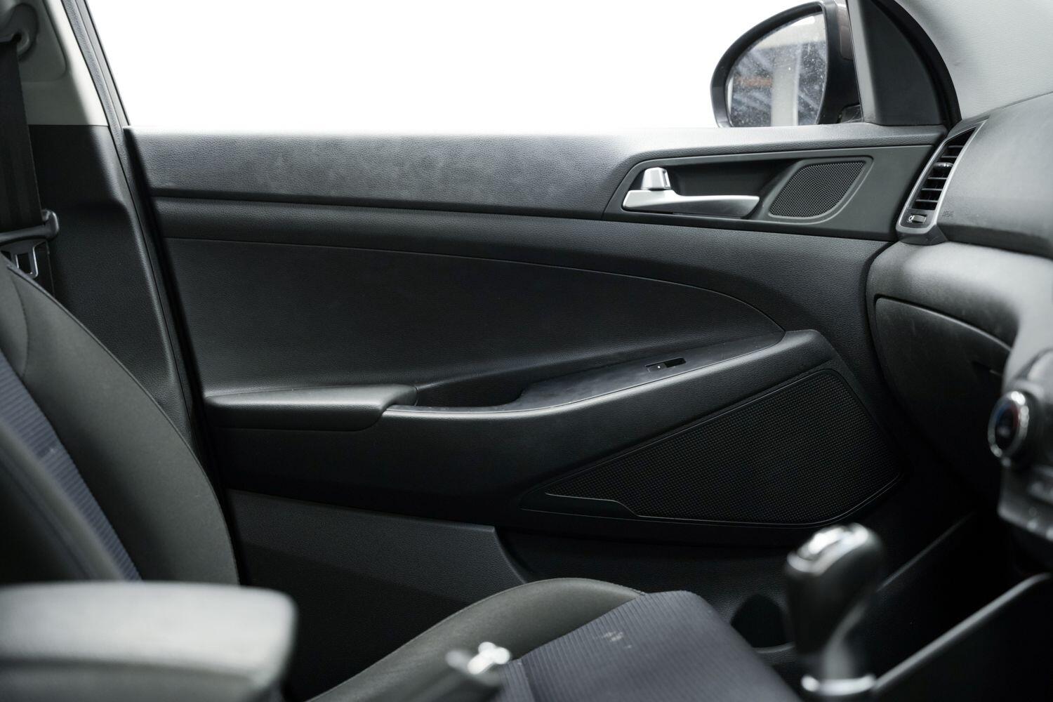 Used Hyundai TUCSON 2017 for sale - 76408404: Photo 16