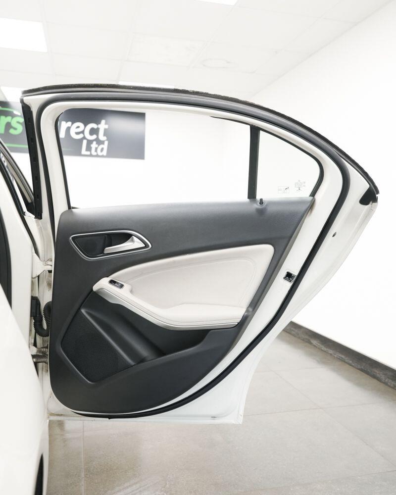 Used Mercedes-Benz A-Class 2015 for sale - 77455852: Photo 18