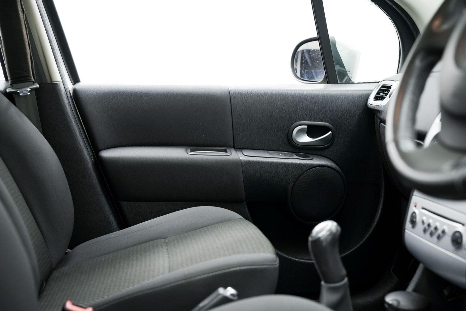 Used Renault Grand Modus 2010 for sale - 76824932: Photo 21