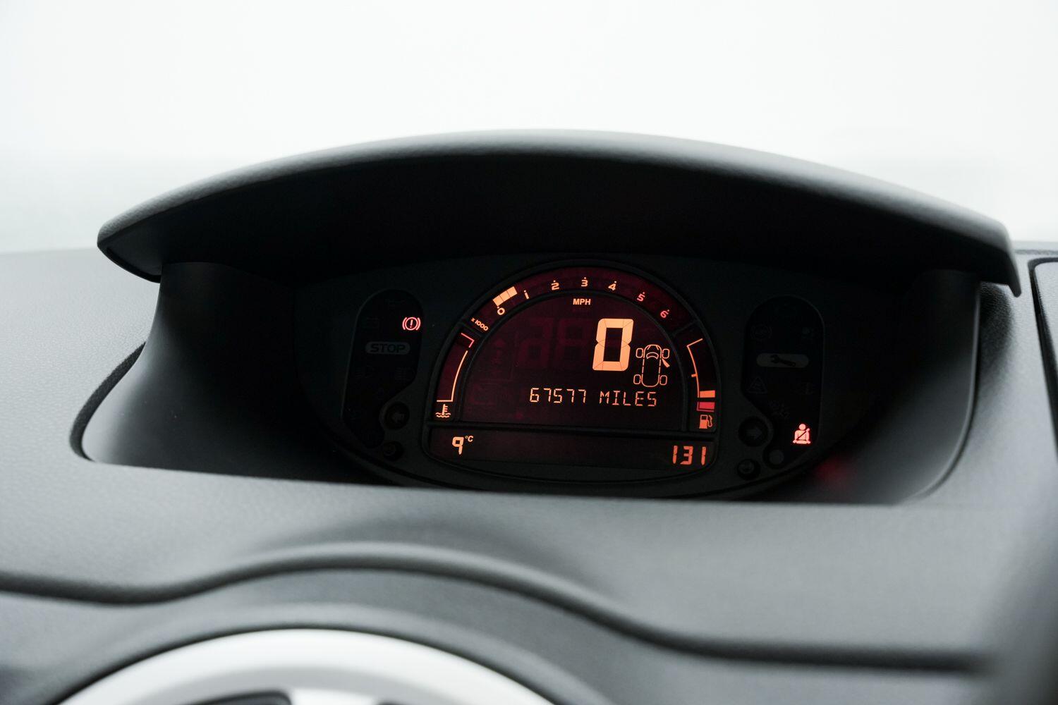 Used Renault Grand Modus 2010 for sale - 76824932: Photo 24