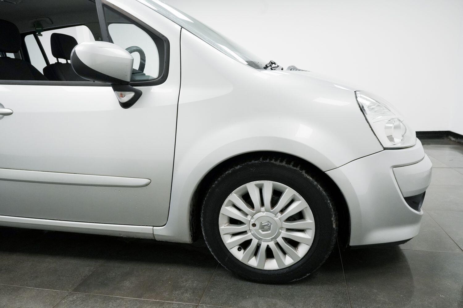 Used Renault Grand Modus 2010 for sale - 76824932: Photo 5