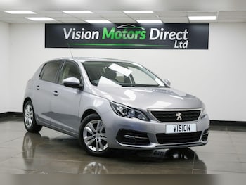 Used Peugeot 308 2017 for sale - 78101503: Photo