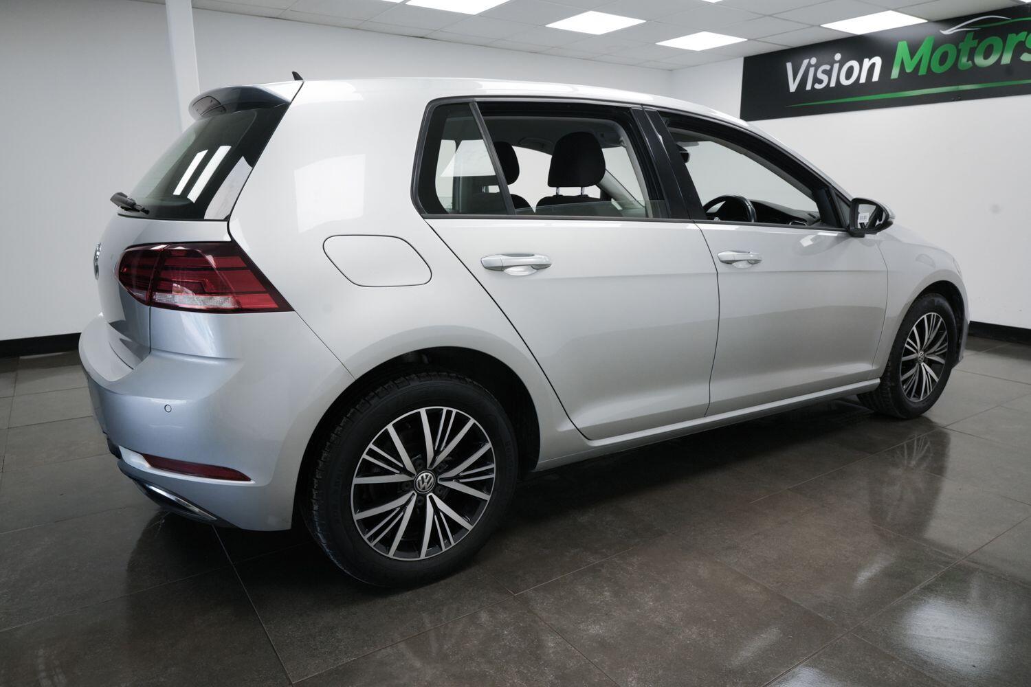 Used Volkswagen Golf 2018 for sale - 76166357: Photo 4