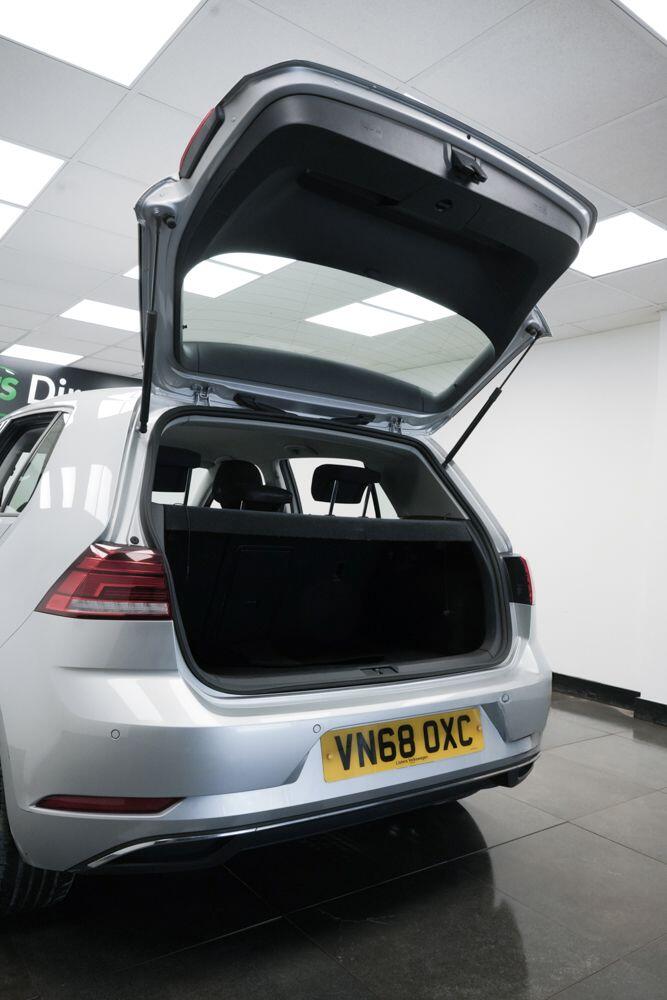 Used Volkswagen Golf 2018 for sale - 76166357: Photo 6