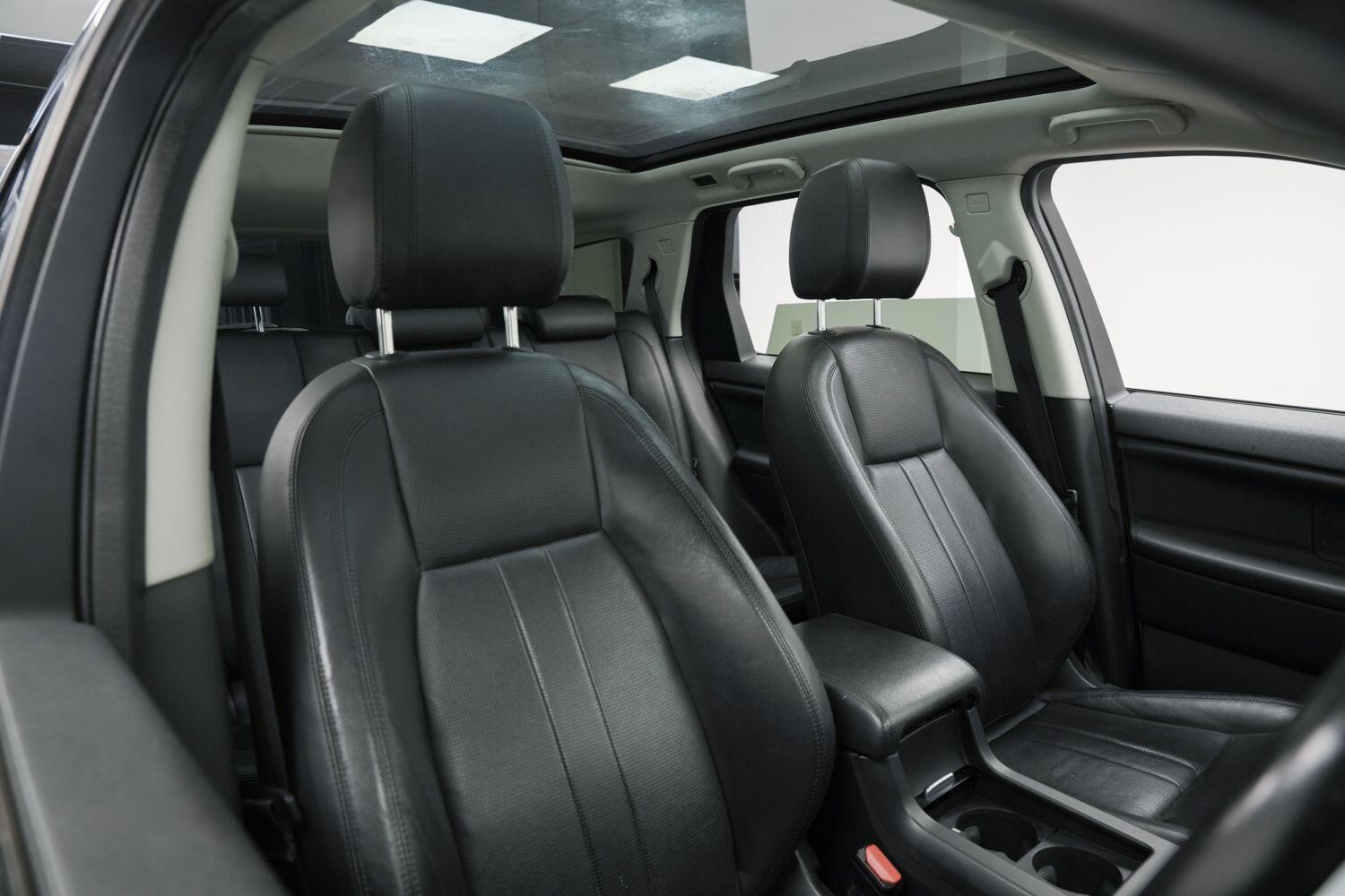 Used Land Rover Discovery Sport 2017 for sale - 76388827: Photo 12