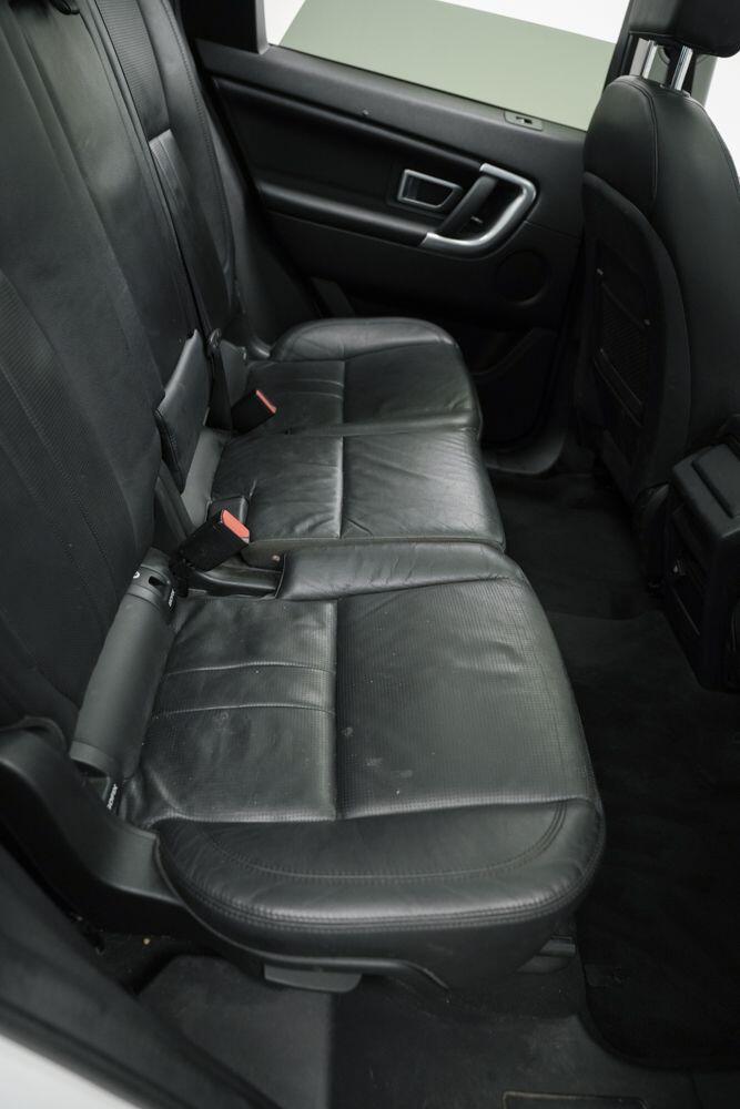 Used Land Rover Discovery Sport 2017 for sale - 76388827: Photo 16