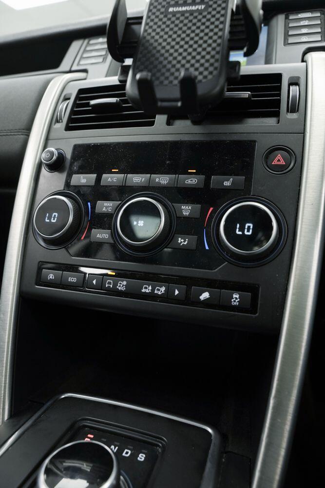 Used Land Rover Discovery Sport 2017 for sale - 76388827: Photo 24