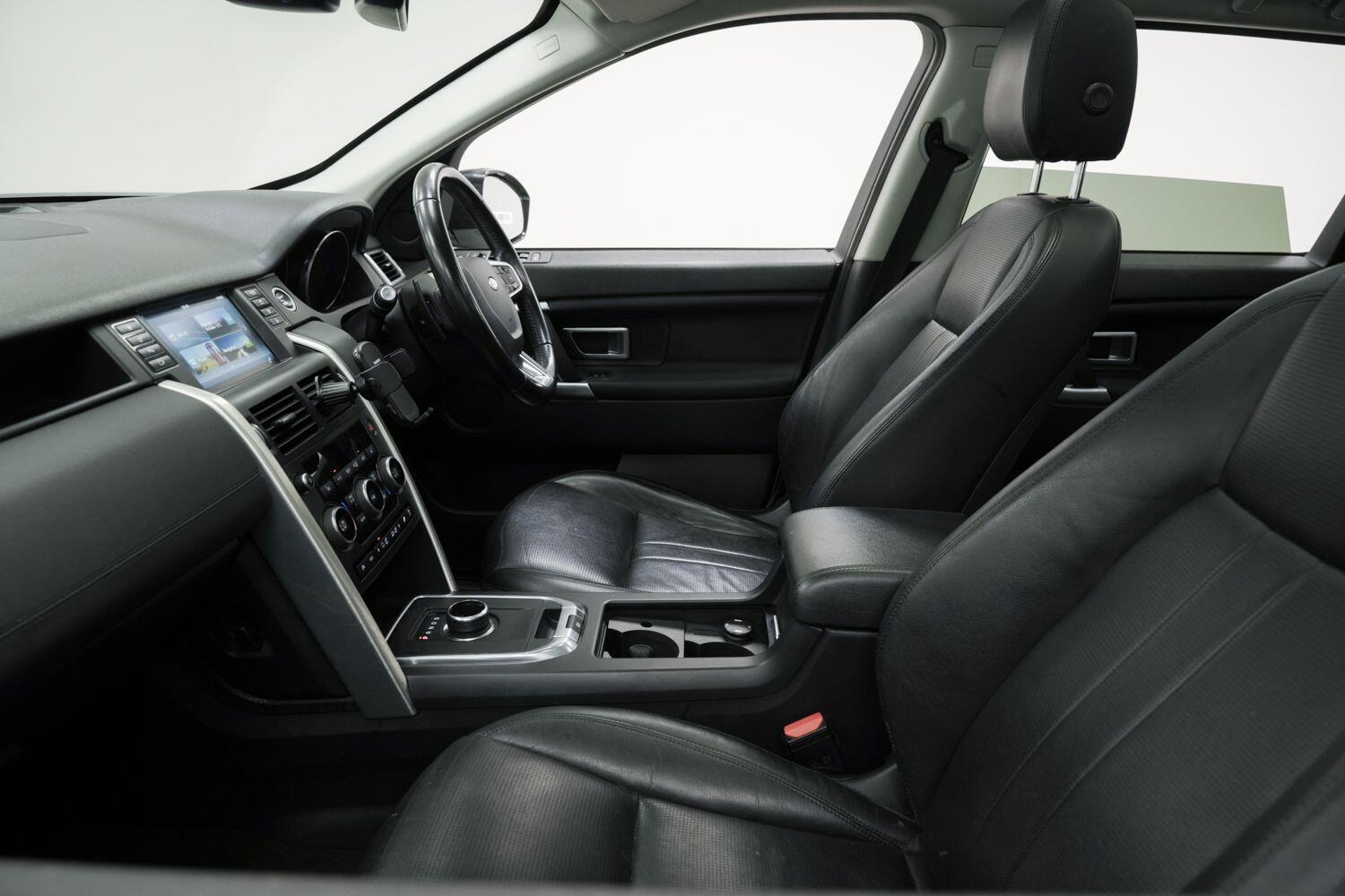 Used Land Rover Discovery Sport 2017 for sale - 76388827: Photo 29