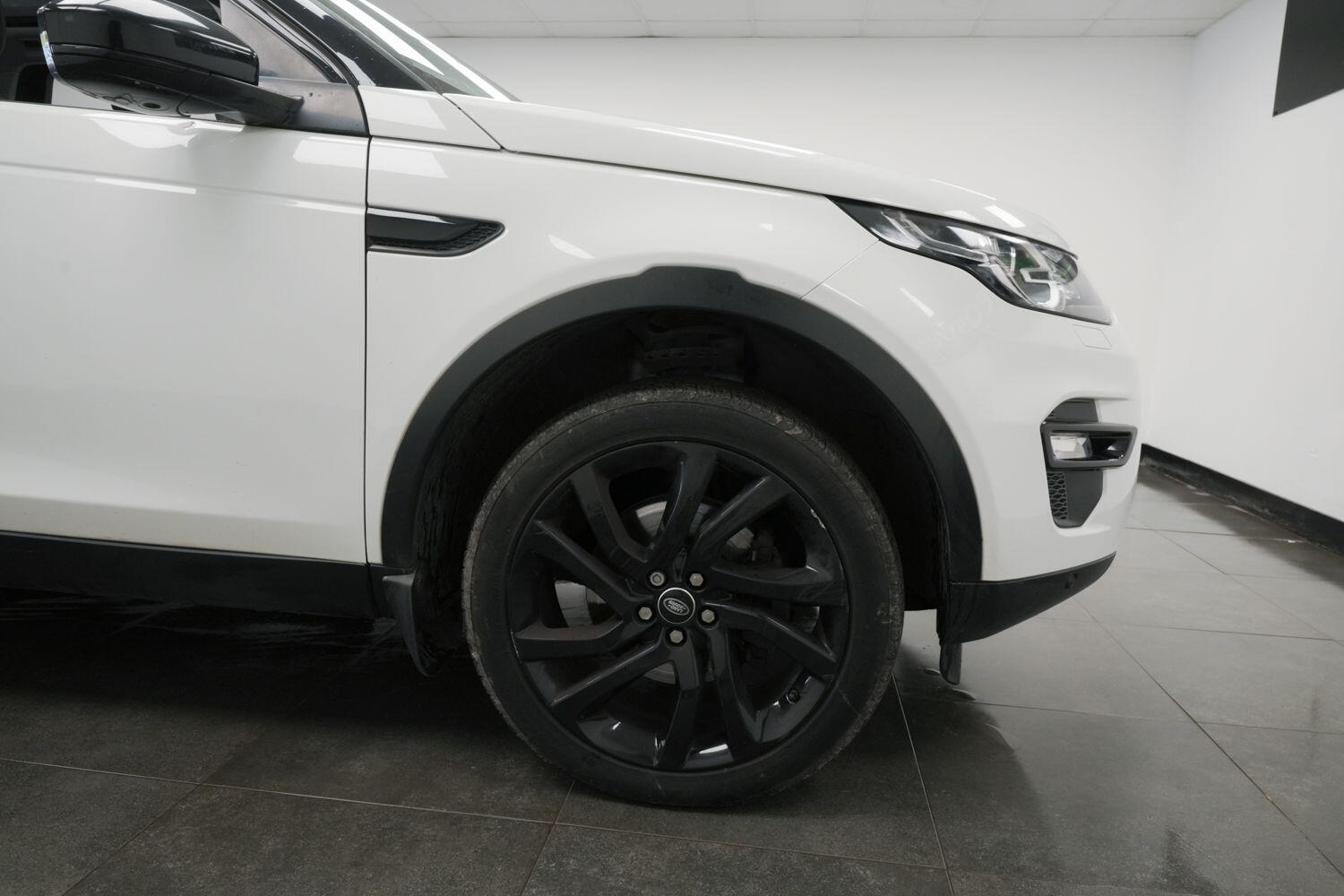 Used Land Rover Discovery Sport 2017 for sale - 76388827: Photo 5