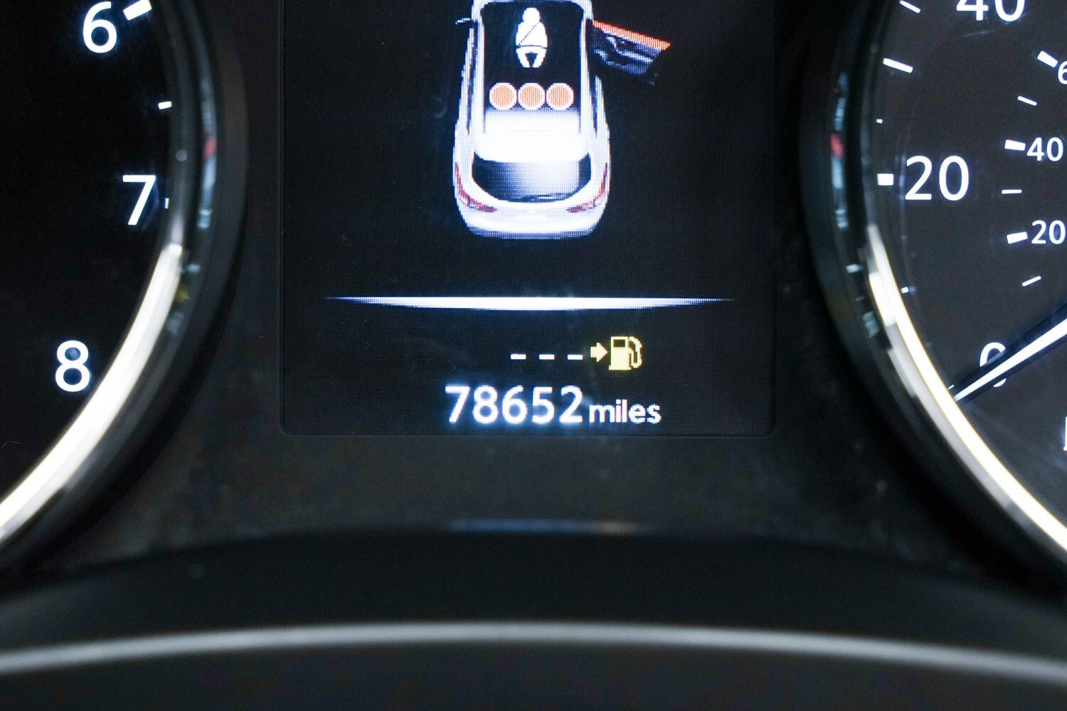 Used Nissan Qashqai for sale - 76886835: Photo 28