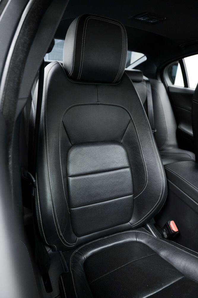 Used Jaguar XE 2019 for sale - 76823699: Photo 13