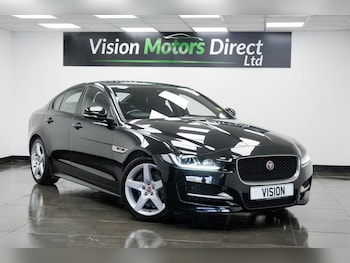Used Jaguar XE 2019 for sale - 76823699: Photo