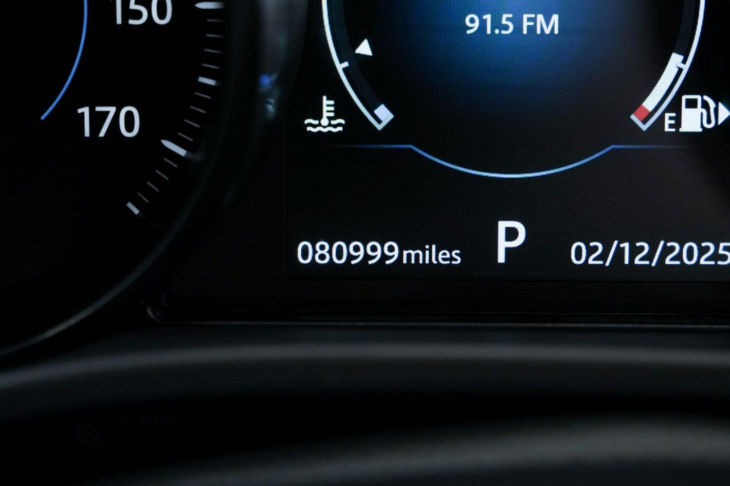 Used Jaguar XE 2019 for sale - 76823699: Photo 28