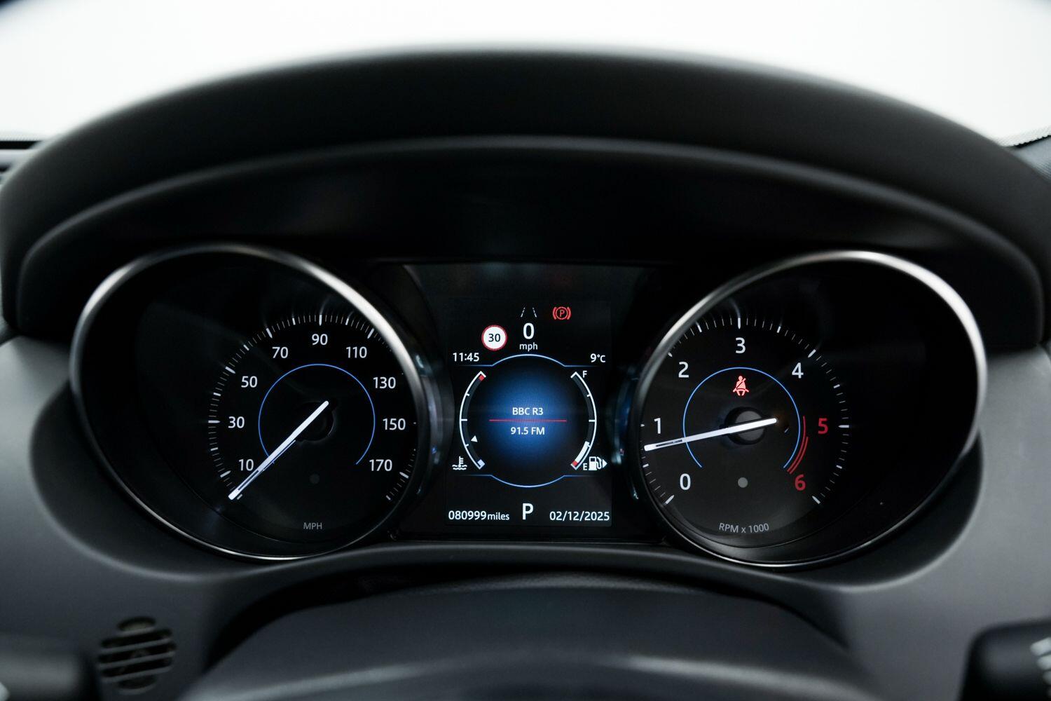 Used Jaguar XE 2019 for sale - 76823699: Photo 29