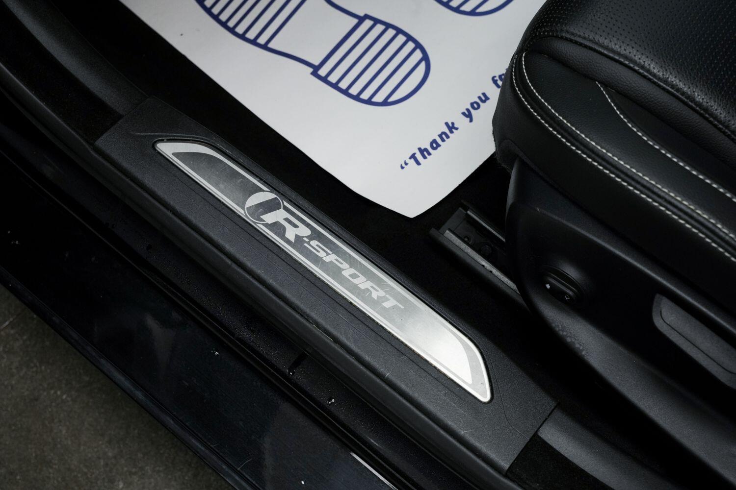 Used Jaguar XE 2019 for sale - 76823699: Photo 31