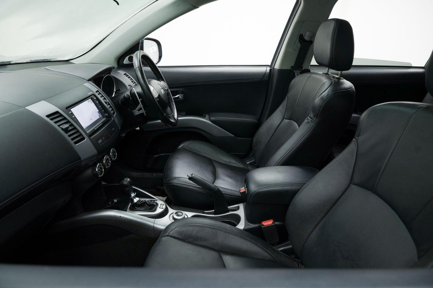 Used Mitsubishi Outlander 2012 for sale - 77081732: Photo 30