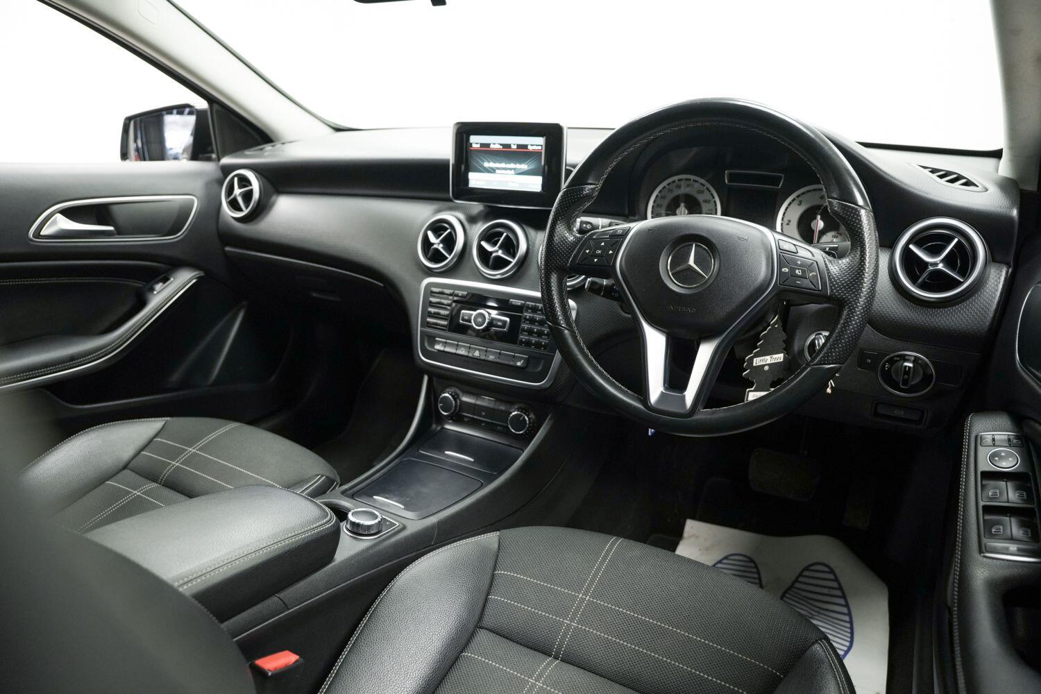 Used Mercedes-Benz A-Class 2015 for sale - 77550296: Photo 9