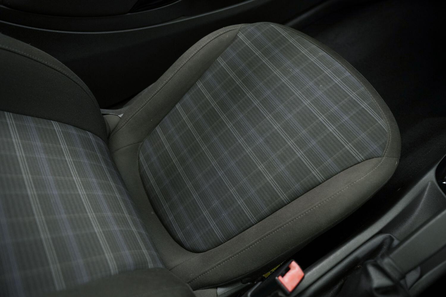 Used Vauxhall ADAM 2013 for sale - 77166985: Photo 17