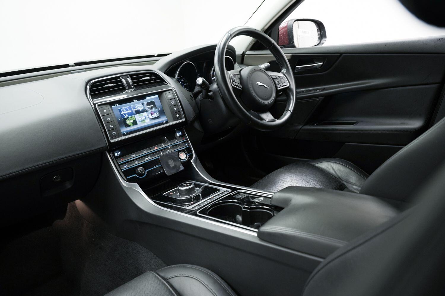 Used Jaguar XE 2016 for sale - 77454679: Photo 20