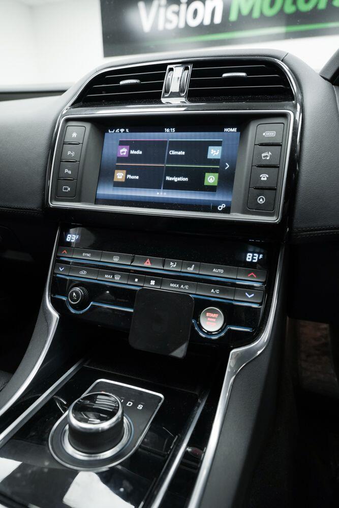 Used Jaguar XE 2016 for sale - 77454679: Photo 22