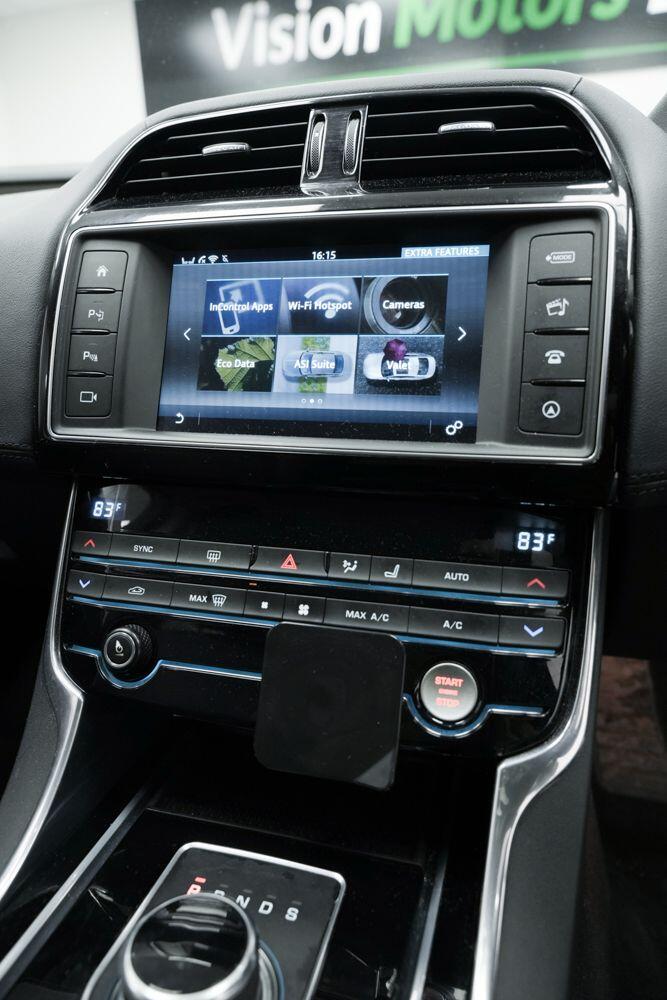 Used Jaguar XE 2016 for sale - 77454679: Photo 23