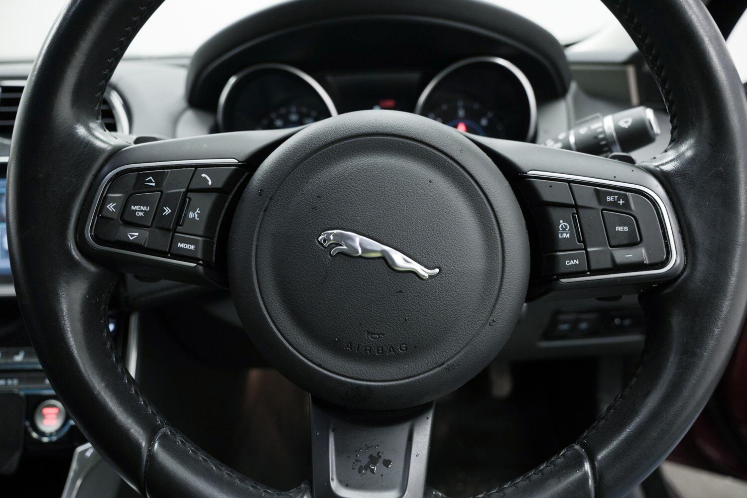 Used Jaguar XE 2016 for sale - 77454679: Photo 24