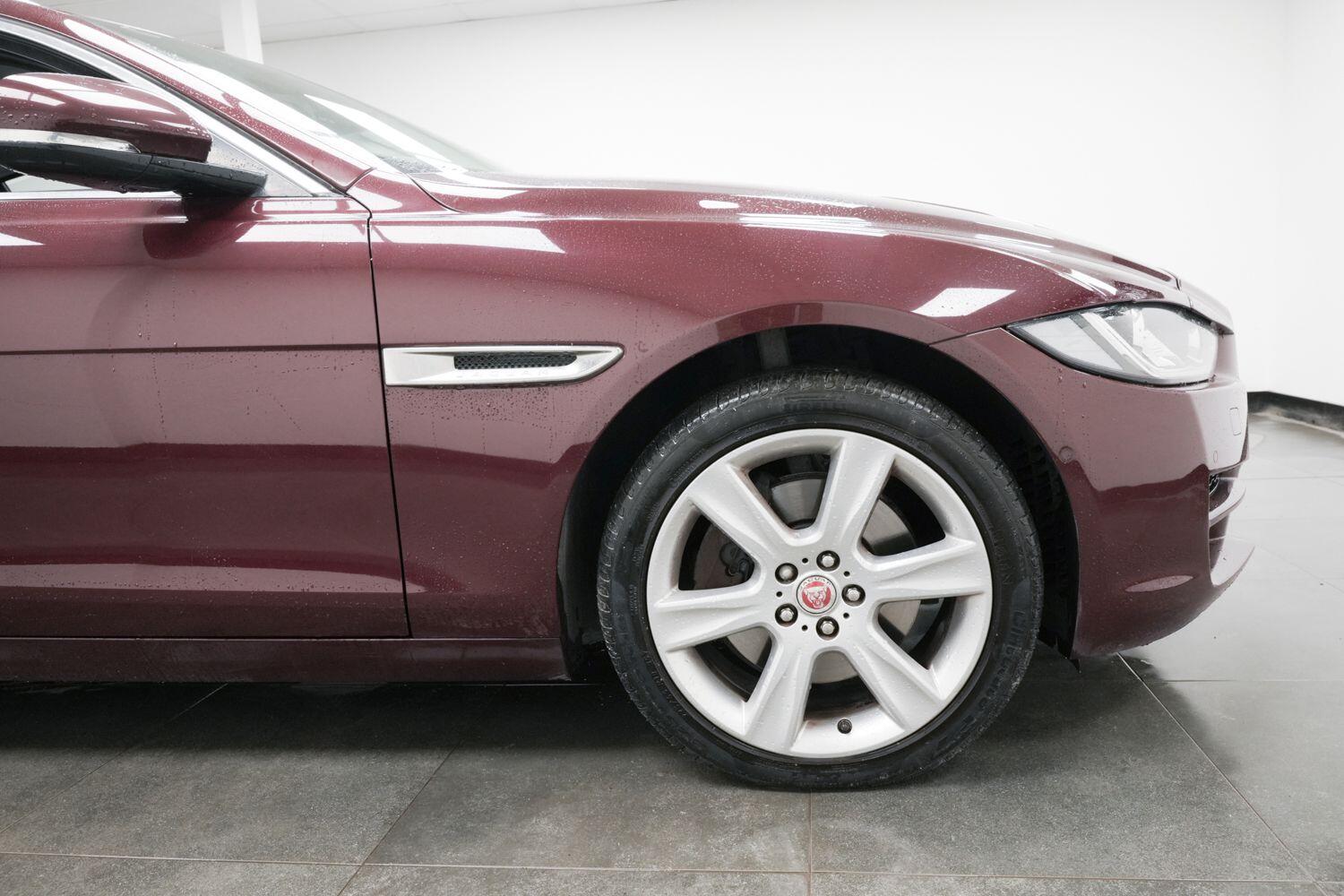 Used Jaguar XE 2016 for sale - 77454679: Photo 5
