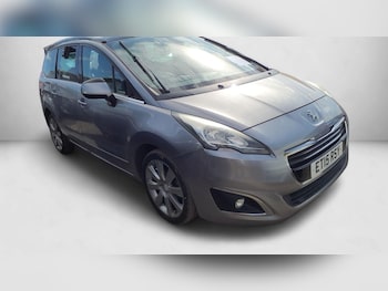 Used Peugeot 5008 2015 for sale - 79609150: Photo