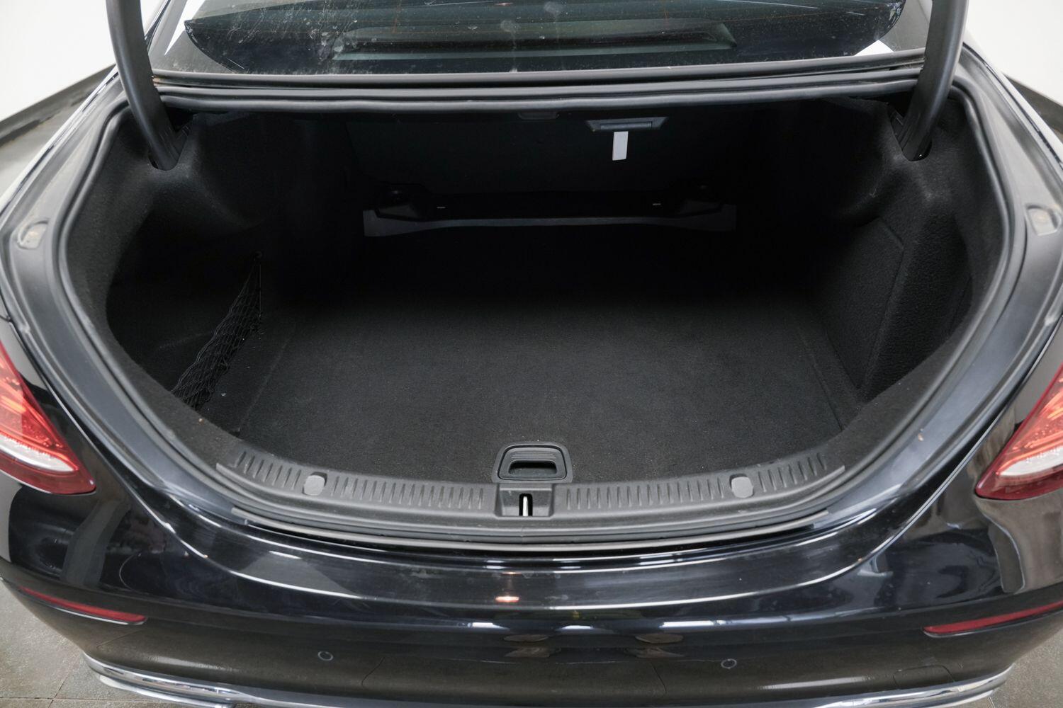 Used Mercedes-Benz E Class 2018 for sale - 76991933: Photo 10