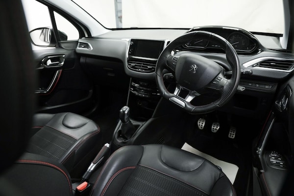 Used Peugeot 208 2017 for sale - 74849149: Photo 12