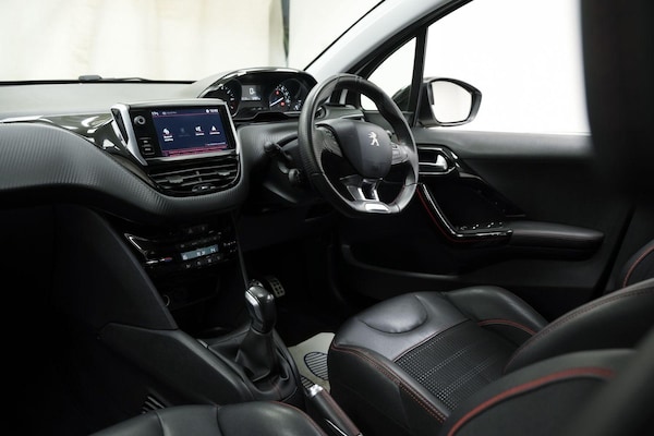 Used Peugeot 208 2017 for sale - 74849149: Photo 21