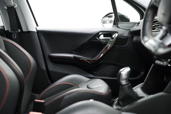 Used Peugeot 208 2017 for sale - 74849149: Photo 22
