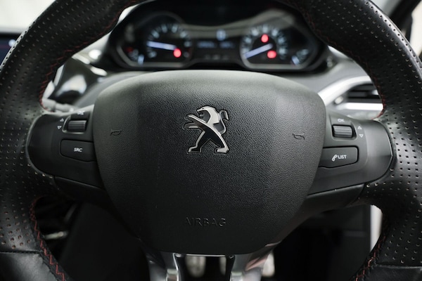 Used Peugeot 208 2017 for sale - 74849149: Photo 25