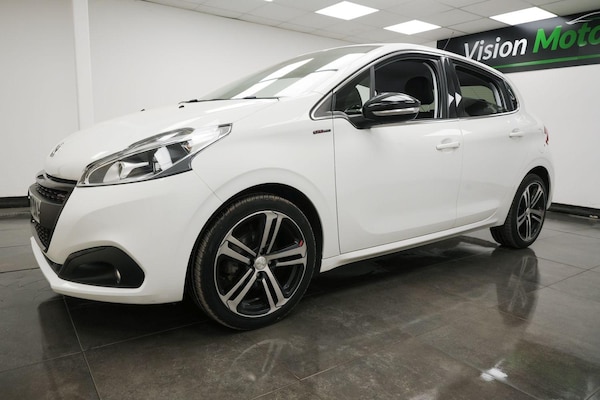 Used Peugeot 208 2017 for sale - 74849149: Photo 8