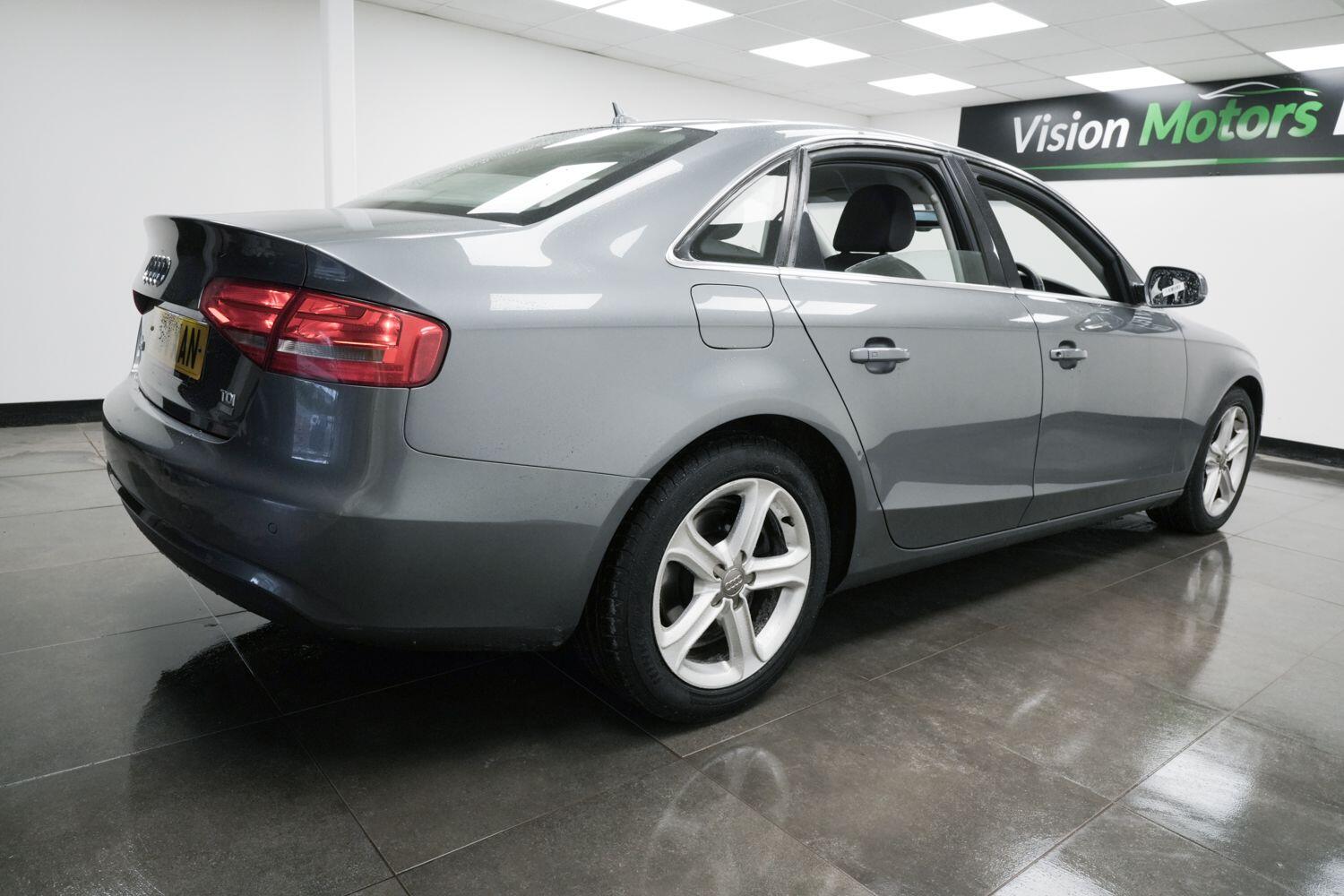 Used Audi A4 2014 for sale - 76936700: Photo 4