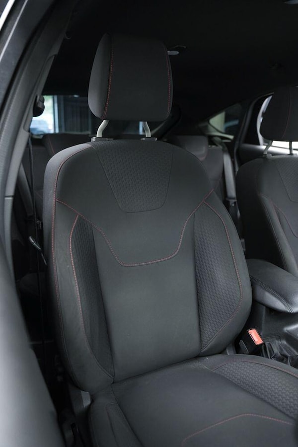Used Ford Focus 2017 for sale - 76084260: Photo 10
