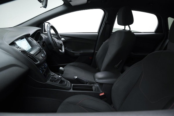 Used Ford Focus 2017 for sale - 76084260: Photo 24