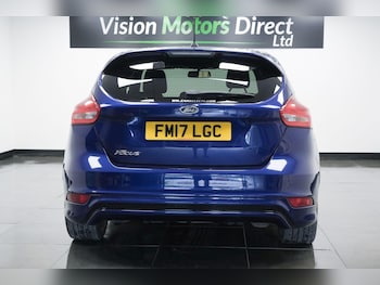 Used Ford Focus 2017 for sale - 76084260: Photo 3