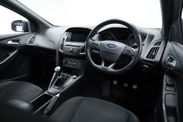 Used Ford Focus 2017 for sale - 76084260: Photo 8