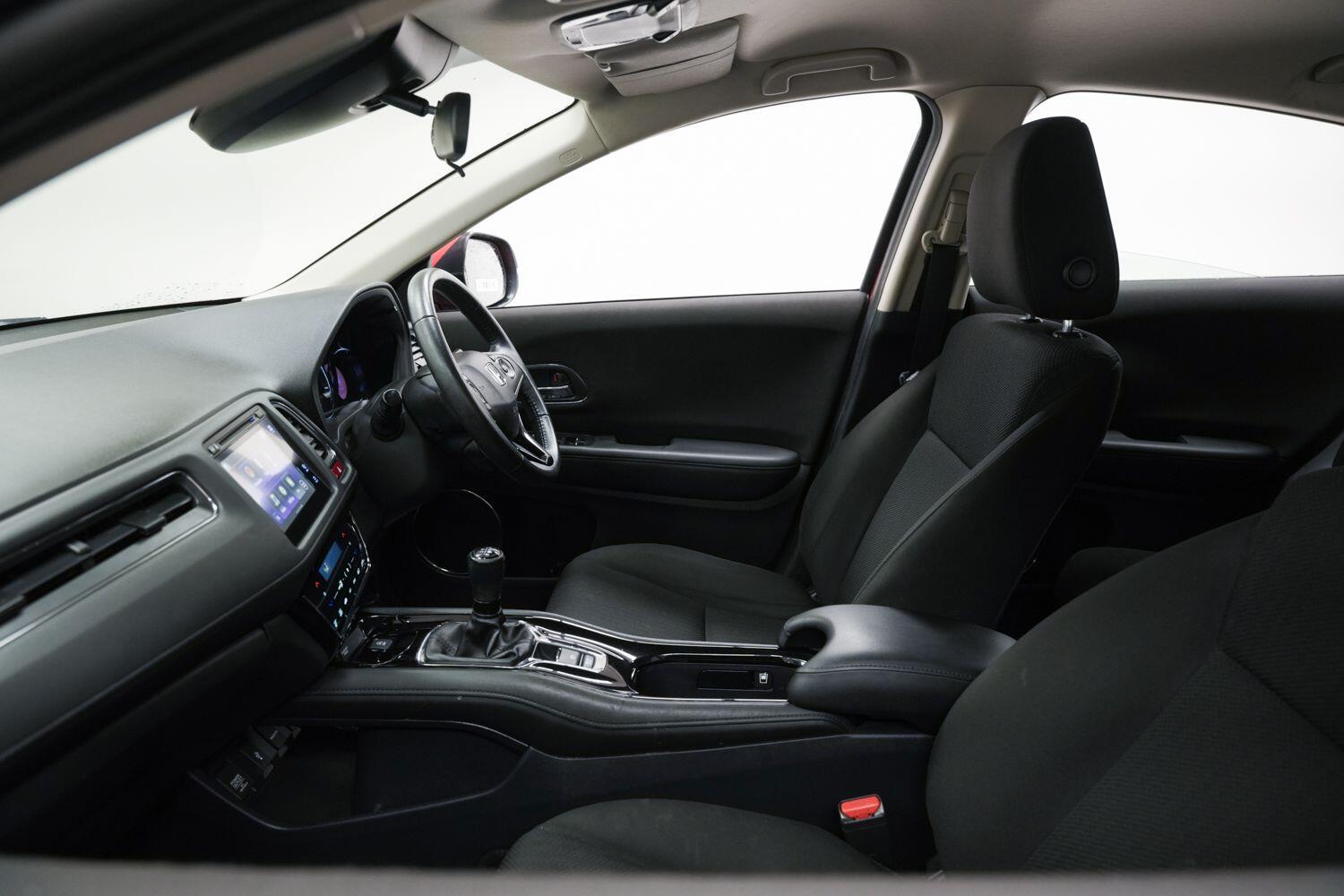 Used Honda HR-V 2017 for sale - 77120869: Photo 29