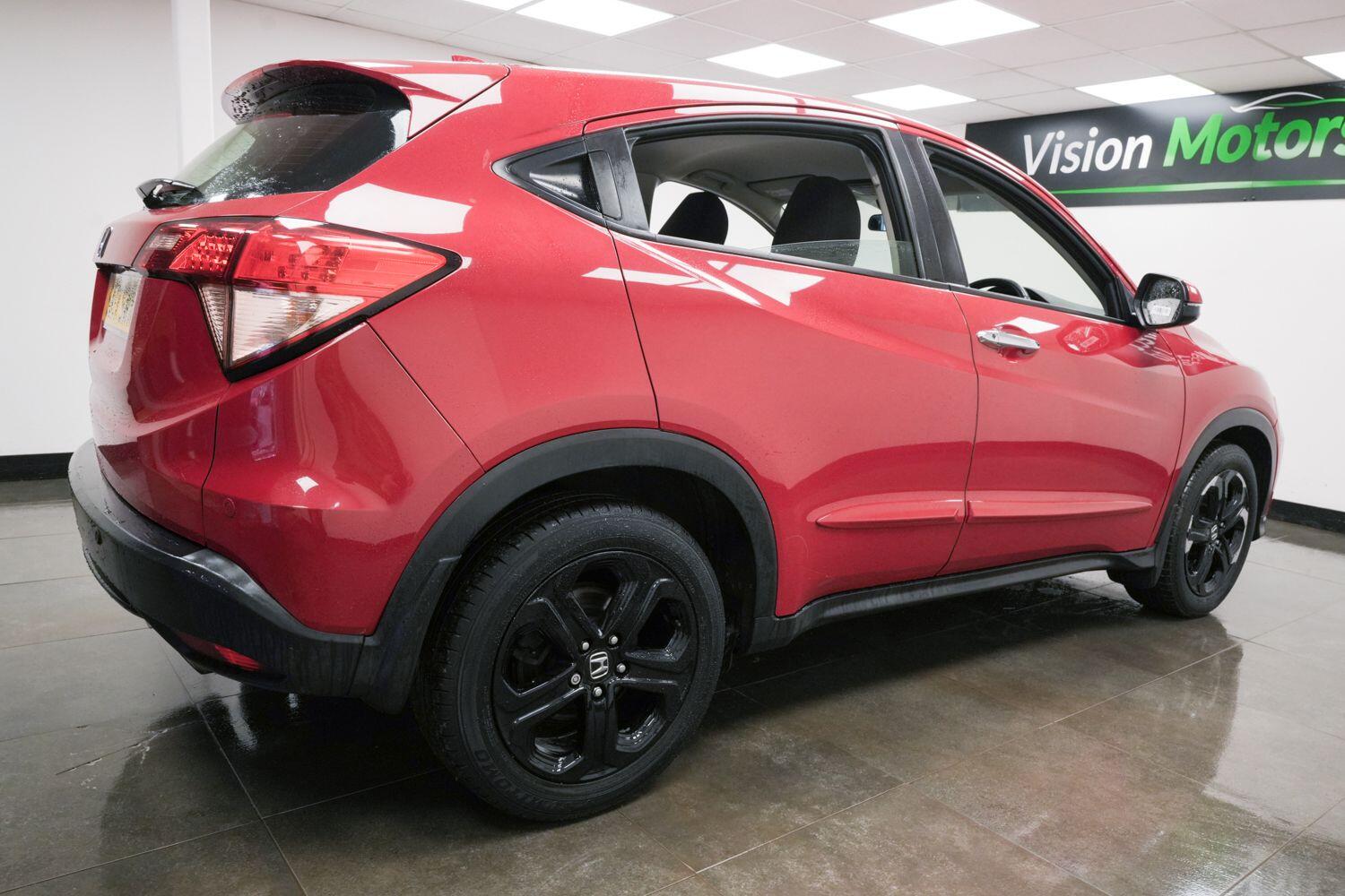 Used Honda HR-V 2017 for sale - 77120869: Photo 4