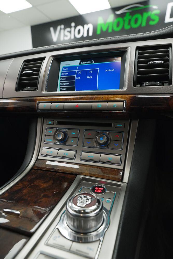 Used Jaguar XF 2010 for sale - 77898172: Photo 23