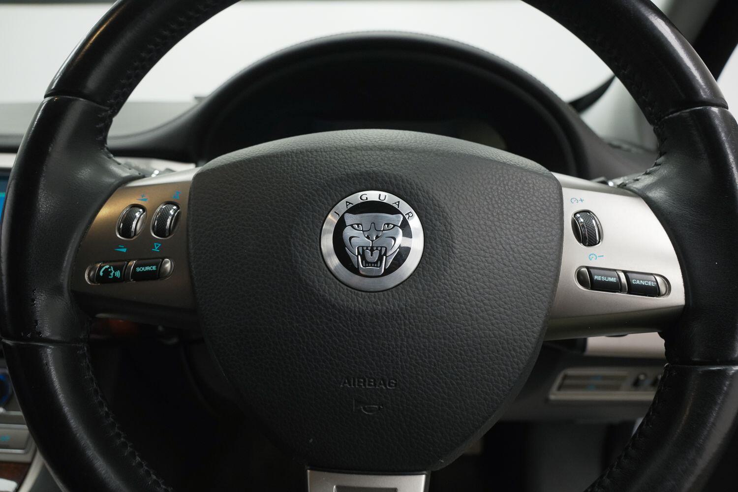 Used Jaguar XF 2010 for sale - 77898172: Photo 26