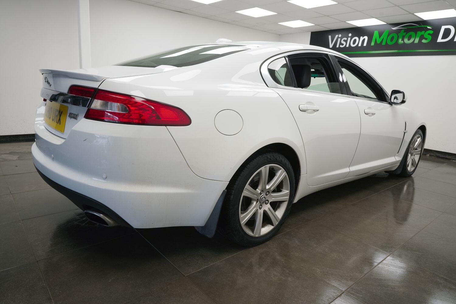 Used Jaguar XF 2010 for sale - 77898172: Photo 4