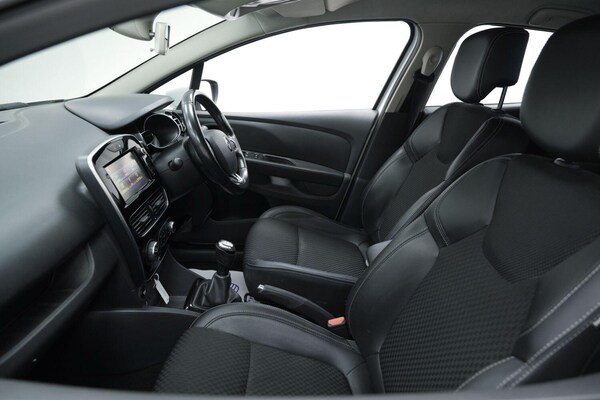 Used Renault Clio 2017 for sale - 76166647: Photo 27