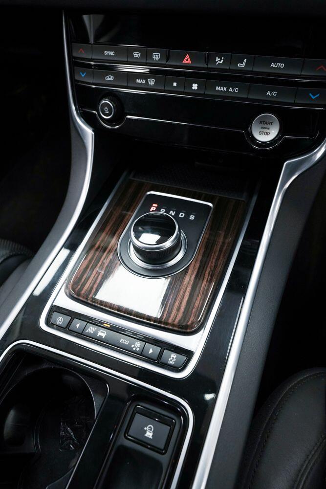 Used Jaguar XF 2017 for sale - 77455020: Photo 25