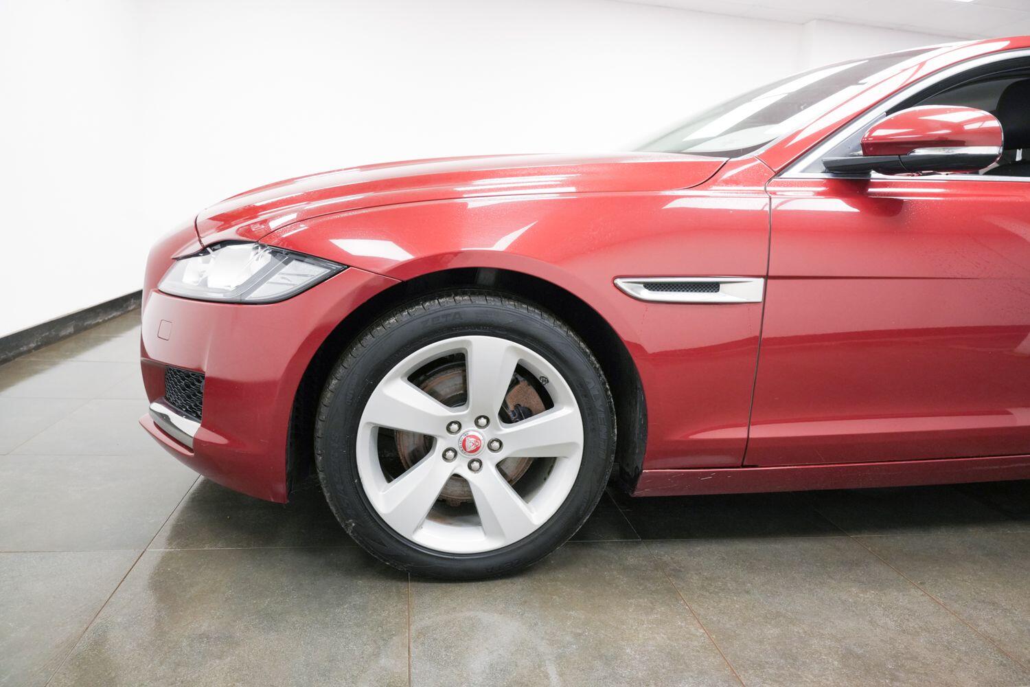 Used Jaguar XF 2017 for sale - 77455020: Photo 6