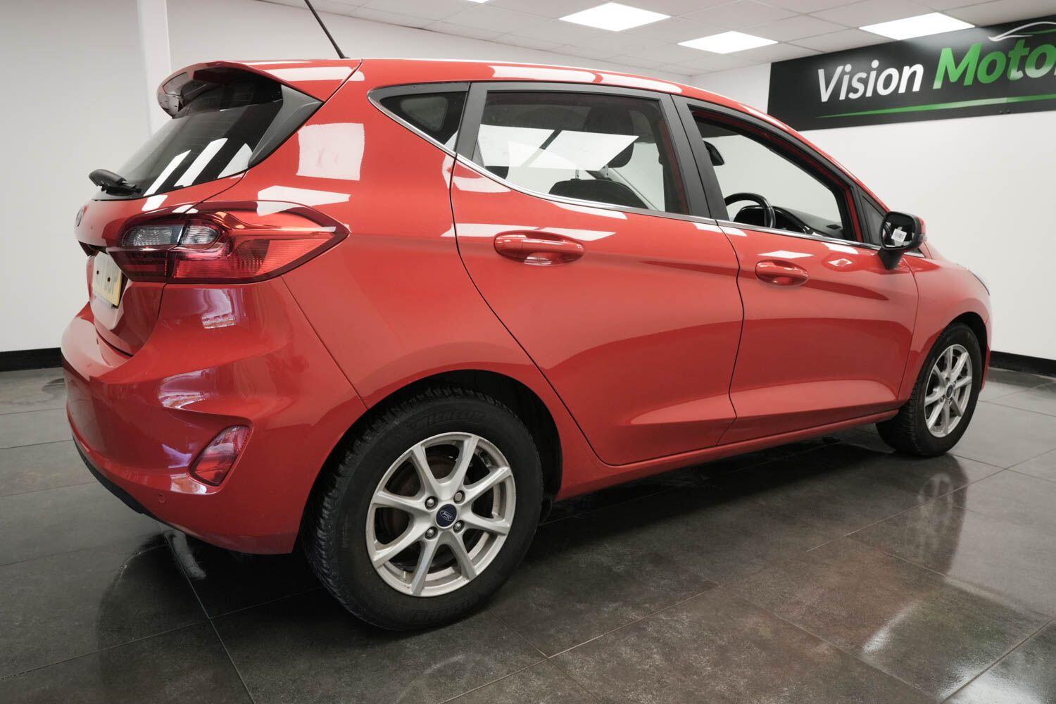 Used Ford Fiesta 2017 for sale - 76283184: Photo 4